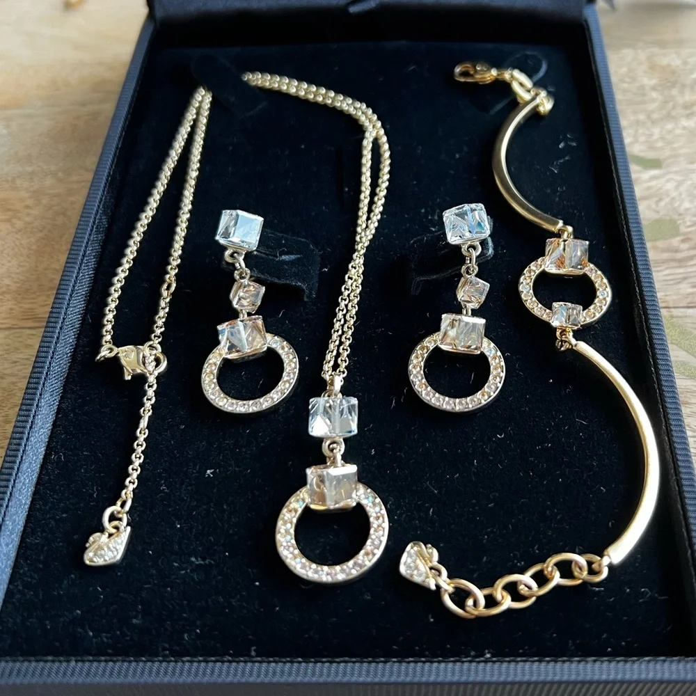 Swarovski set - Picture 2 of 8